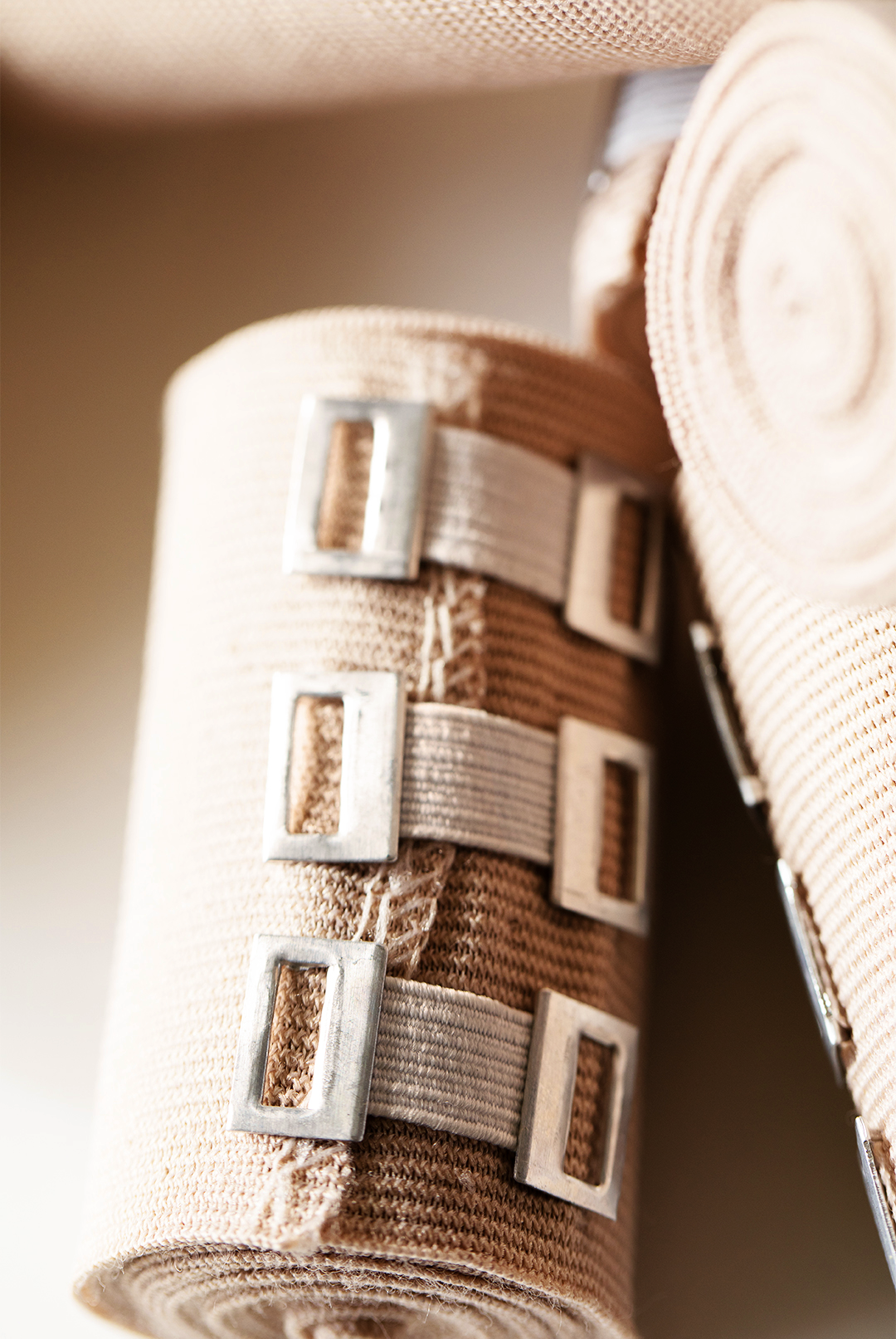 Hampton Adams | 6-Pack of Elastic Bandage Wraps, Latex-Free