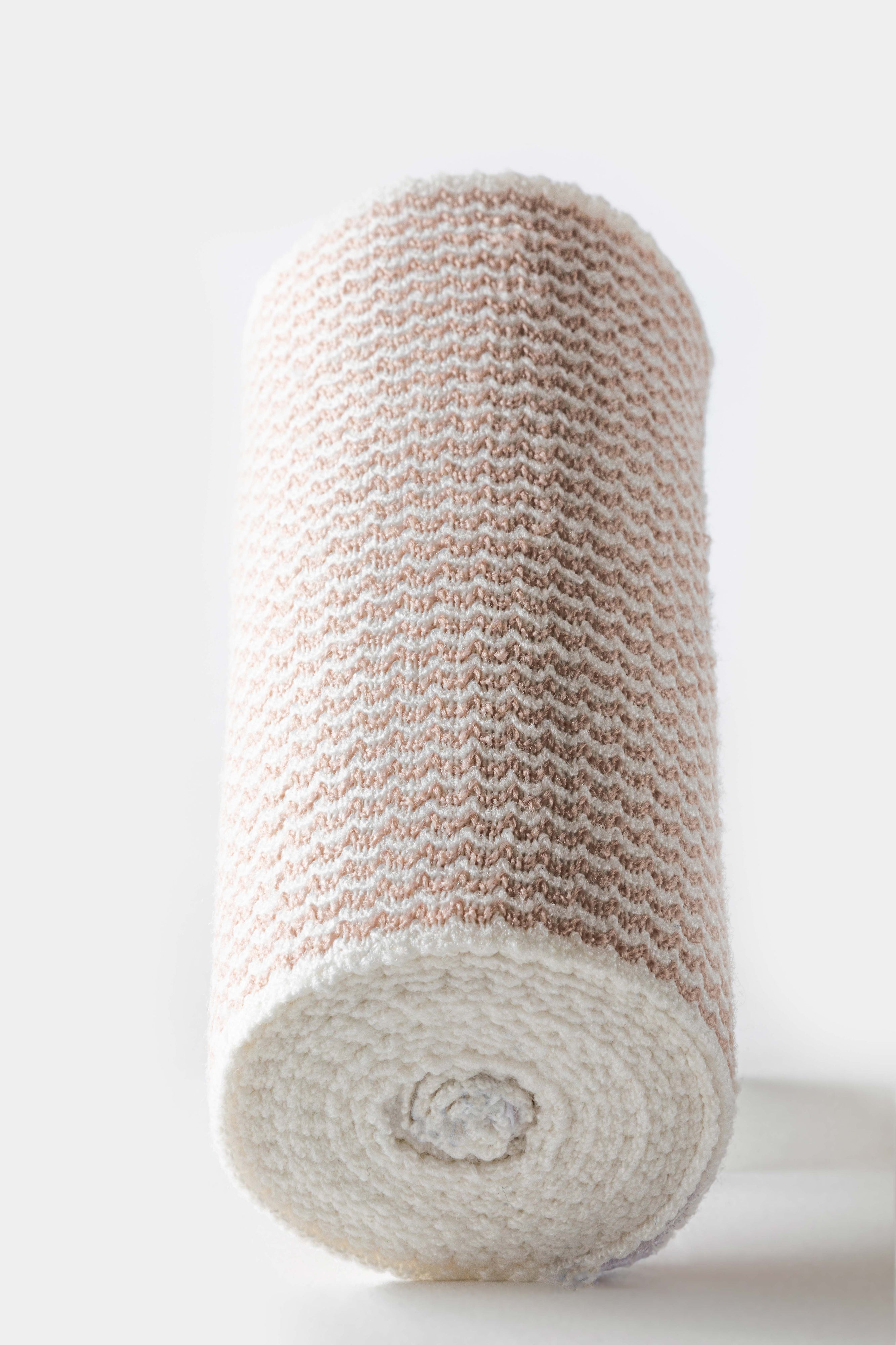 Hampton Adams | 6-Pack of Hook and Loop Elastic Bandage Wrap - Self Closing
